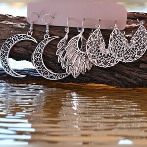 Intricate Silver Crescent and Leaf Earrings Set